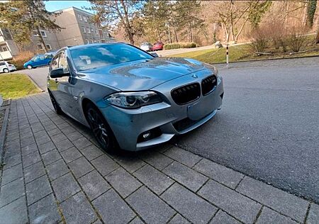 BMW 520d Touring A M Packet Sport plus