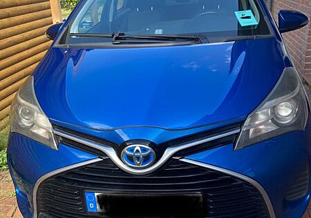 Toyota Yaris 1,5-l-Dual-VVT-i CVT*RFK*Navi*Allwetter