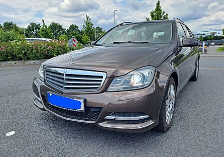 Mercedes-Benz C 180 T BlueEFFICIENCY ELEGANCE,Tüv, Xenon, Navi