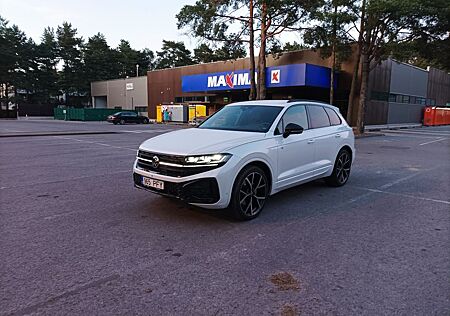 VW Touareg Volkswagen 3.0 V6 TDI 210kW 4MOT Tiptr. R-Line ...