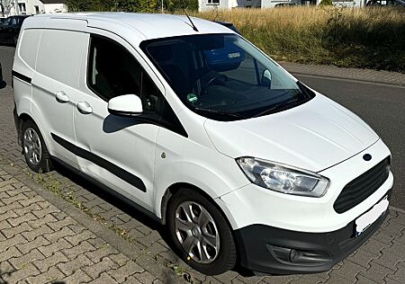 Ford Transit Courier 1,5 TDCi / Netto: 6600€