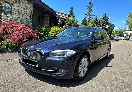 BMW 530d xDrive Touring *Navi/SHZ/HUD/Kamera/Pano/*