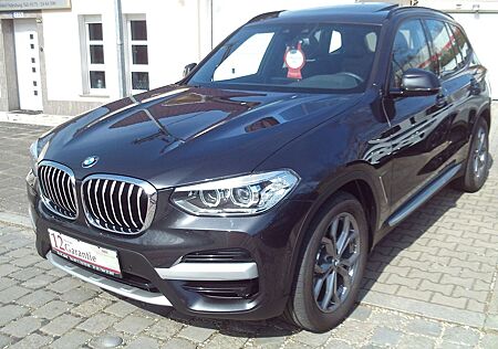BMW X3 Baureihe xDrive 20 d xLine PANORAMA,LEDER,