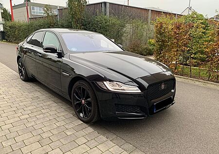 Jaguar XF 20d AWD AUT NAVI 360 CAM SPORT DIGI VOLL