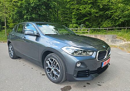 BMW X2 18d - KLIMATR/SHZ/TEMP/NAVI/LED/ALU18
