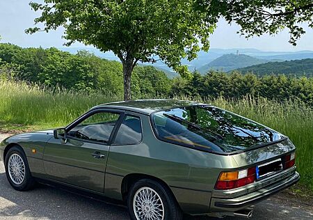 Porsche 924