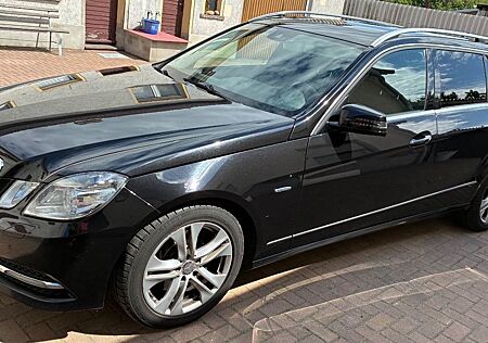 Mercedes-Benz E 350 CDI T BlueEFFICIENCY