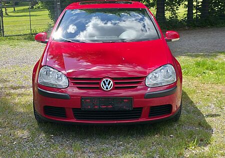 VW Golf Volkswagen 5 1.6 mit 170Tsd Km