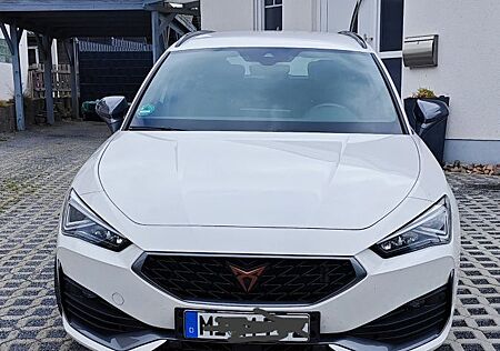 Cupra Leon 2.0 TSI 228kW VZ 4Drive DSG Sportstourer VZ