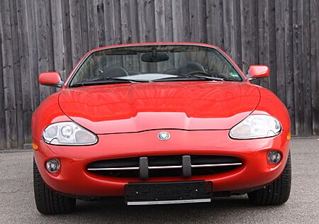 Jaguar XK8 Cabrio 3 Jahre Garantie