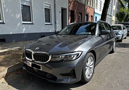 BMW 320d Touring Autom. selection Garantie 6/25