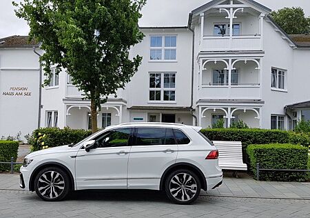 VW Tiguan Volkswagen 2.0 TSI R-Line Highlight, DSG 4 Motion