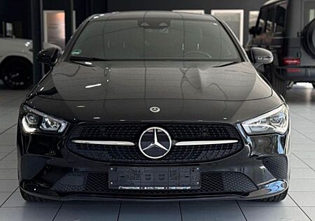 Mercedes-Benz CLA 200 Mercedes Benz Cla / Scheckheft+Garantie / +Viele