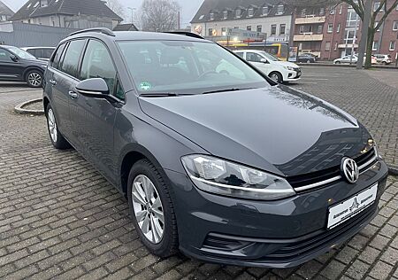 VW Golf Volkswagen VII Variant Navi AHK ALU Sitzheiznug 1.Hand