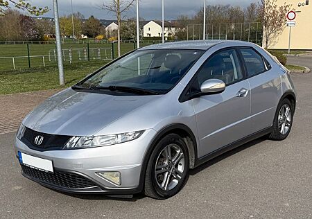 Honda Civic 1.4 i-VTEC TÜV neu