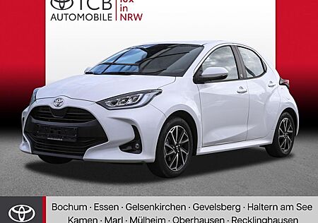 Toyota Yaris gebraucht kaufen Toyota Yaris 1.5 Team D NAVI SHZ PDC KLIMA BT
