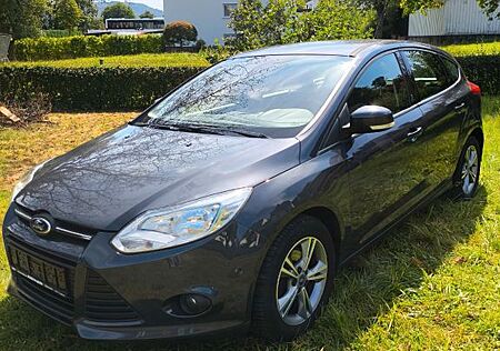 Ford Focus 1,0 EcoBoost 74kW Champions Edition Ch...