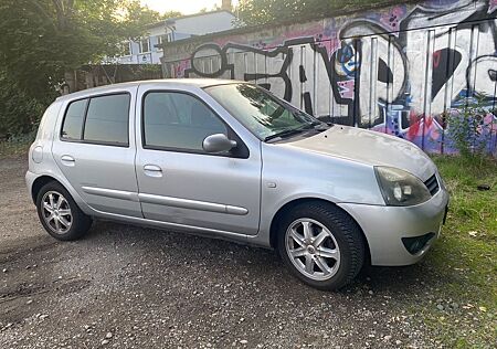 Renault Clio Authentique 1.2 16V 55kW Authentique TüV ne