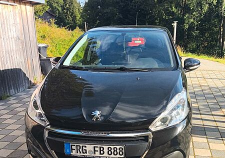 Peugeot 208 PureTech 82 Active Active