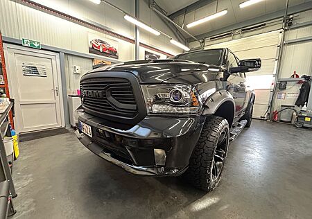 Dodge RAM 5.7 V8 Quad Cab/BRC GAS/SHZ/LHZ/KAMERA/...