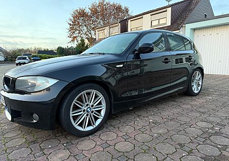 BMW 123d - M-Paket·Schwarz·2 Hand