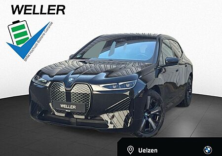 BMW iX xDrive40 Sportpaket LC-Prof,DA,HUD,RFK,HK,LED