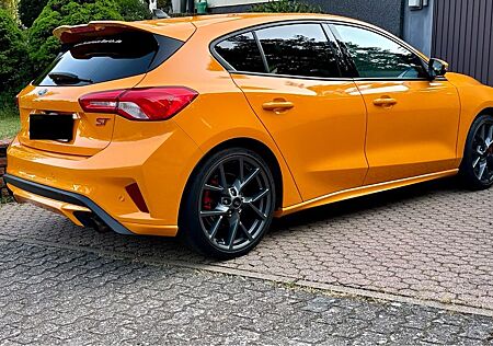 Ford Focus 2,3 EcoBoost ST Styling-Paket ST Styli...