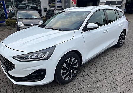 Ford Focus Turnier Titanium Navi LED Apple CarPlay An