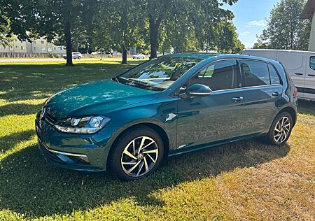 VW Golf Volkswagen 1.0 TSI (Blue Motion) Comfortline