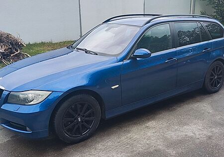 BMW 320d Touring - Teilleder / Xenon/M-Sportlenkrad