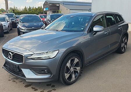 Volvo V60 CC V60 Cross Country D4 AWD Geartronic Pro