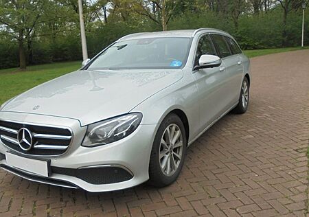 Mercedes-Benz E 200 d T Autom. -