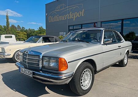 Mercedes-Benz 230 230C Coupe, Schiebedach, Barockfelgen