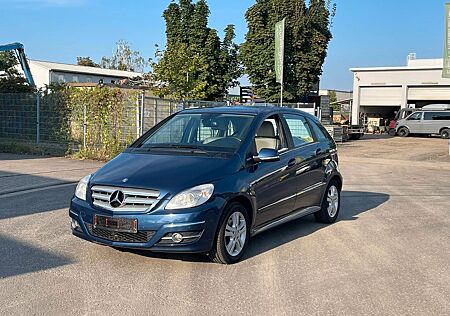 Mercedes-Benz B 180 /Pdc v+h/Navi/SHZ/Tempomat/Mfl/