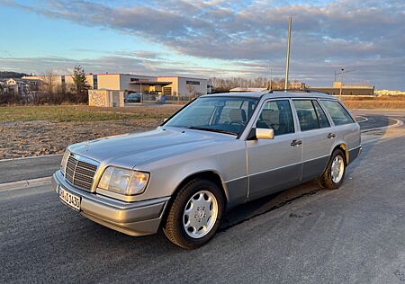 Mercedes-Benz 220 TE Automatik 3. Hand