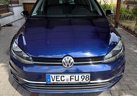 VW Golf Volkswagen 1.5 TSI IQ.DRIVE Panorama
