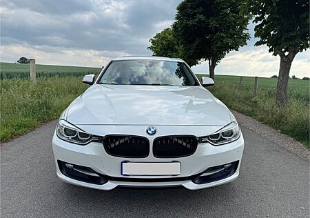 BMW 320i Touring Sport Line