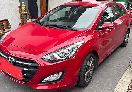 Hyundai i30 CW 1.6 GDI Style unfallfrei
