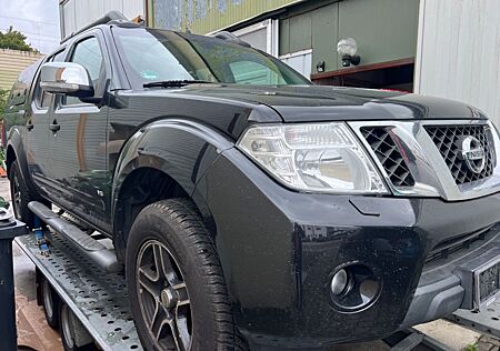 Nissan Navara Pickup Double Cab LE EVO V6 4X4 LB