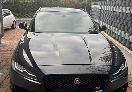 Jaguar F-Pace 30d AWD First Edition Black-Pack S