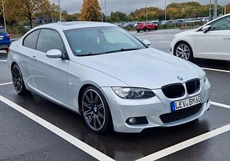 BMW 320i Coupé -