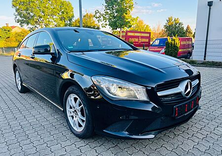 Mercedes-Benz CLA 180 Shooting Brake CLA 180d Shooting Brake*NAVI*BI-XEN*VOLL SH-GEPF