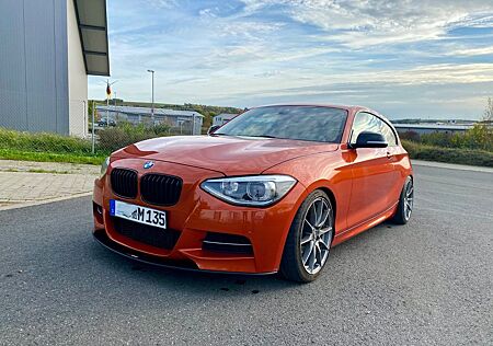 BMW M135i - Handschalter, Heckantrieb, 3-türig