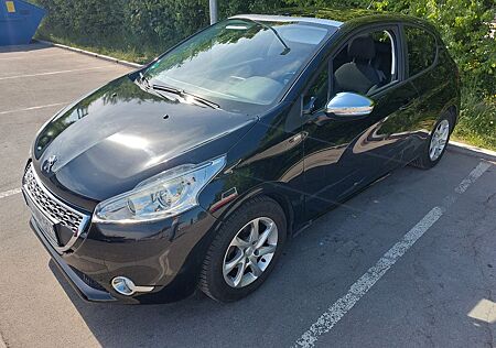 Peugeot 208 1.2 Active PureTech 82 Active
