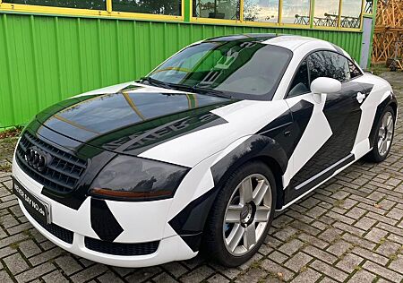 Audi TT Coupe 1.8T 110 kW - Foliert