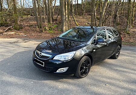 Opel Astra Sports Tourer 1.6 T Design Edition 132...