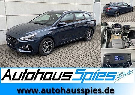 Hyundai i30 Kombi 1.5 Pure Shz DAB Klima Alu16 Tmat