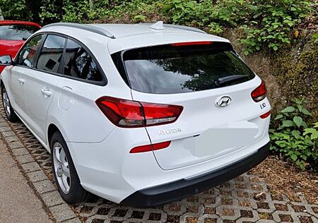 Hyundai i30 1.4 T-GDI YES! DCT YES!