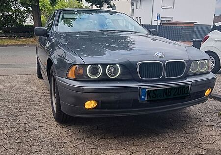 BMW 520i e39 (Facelift)