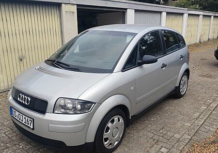 Audi A2 1.4 -Allwetterreifen Klimaaut.